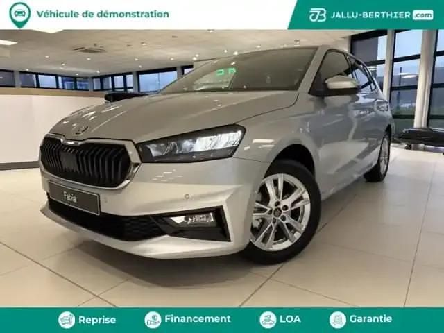 Occasion Skoda Fabia Clever 2025 Gris argent métallisé Berline