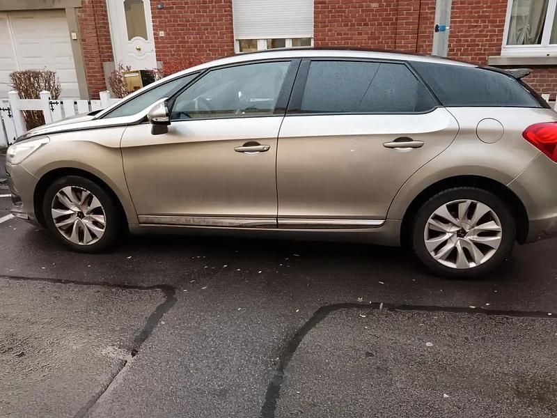 Occasion 2015 DS Automobiles DS5 Citadine | 5 500 € (Bon prix) - Image 1/4