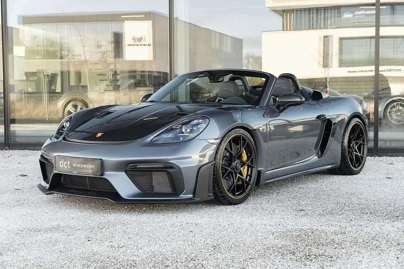 Gris Nouvelle 2025 Porsche 718 Spyder Cabriolet | 177 900 € - Image 1/4