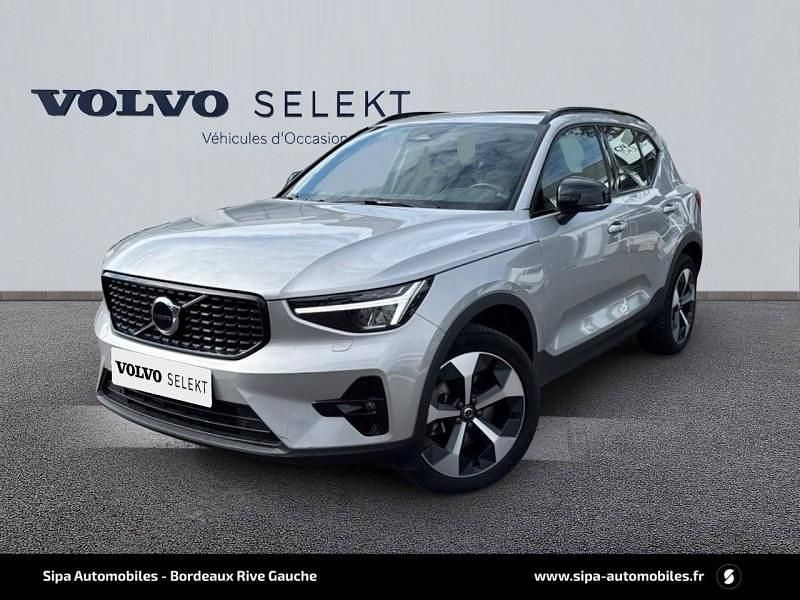 Utilisé 2024 Volvo XC40 Ultimate SUV | 36 333 € (Prix juste) - Image 1/4