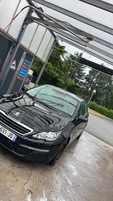 Utilisé 2015 Peugeot 308 Business-Line Berline | 8 500 € (Prix juste) - Image 1/4