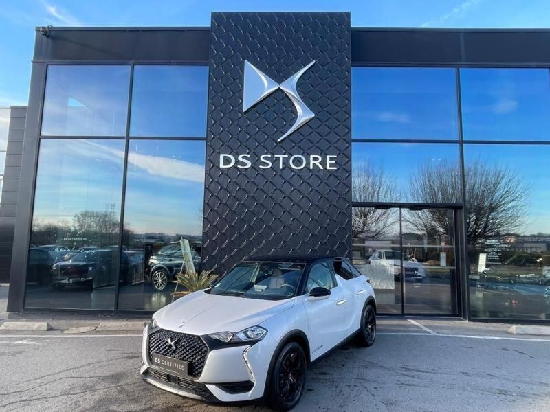 Blanc Utilisé 2022 DS Automobiles DS3 Crossback E-Tense Performance SUV | 19 890 € - Image 1/4