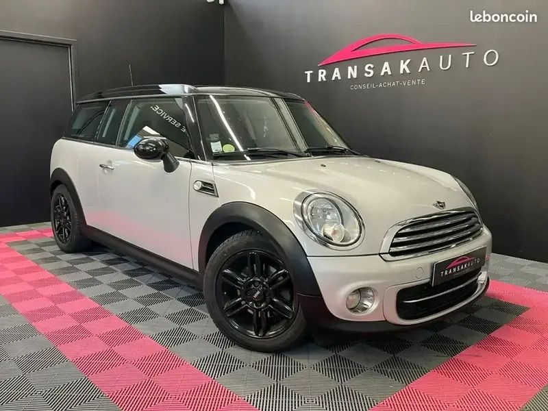 Blanc Utilisé 2012 Mini Cooper Clubman Break | 6 490 € - Image 1/4