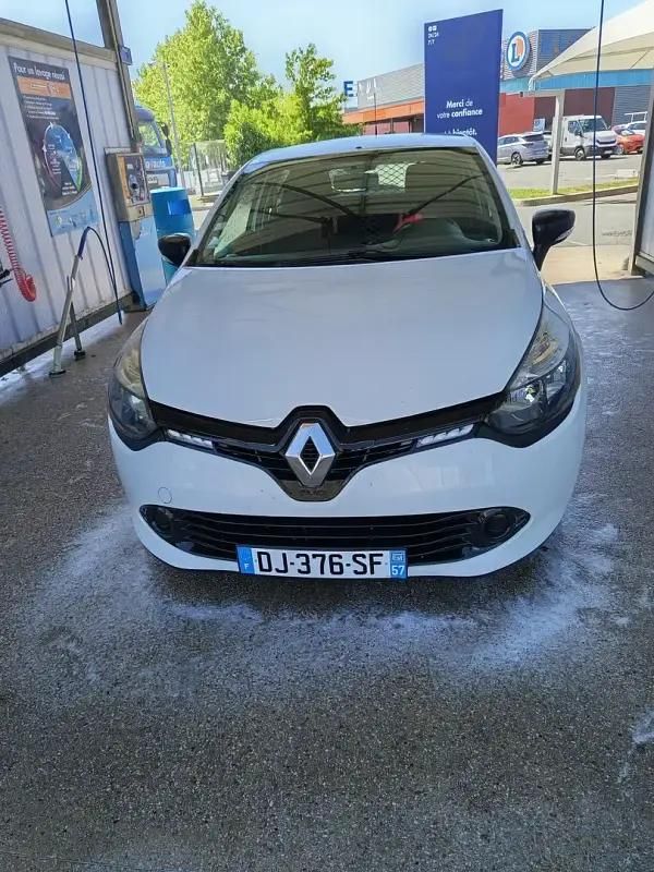 Utilisé 2014 Renault Clio IV LIMITED Berline | 3 500 € (Prix juste) - Image 1/4