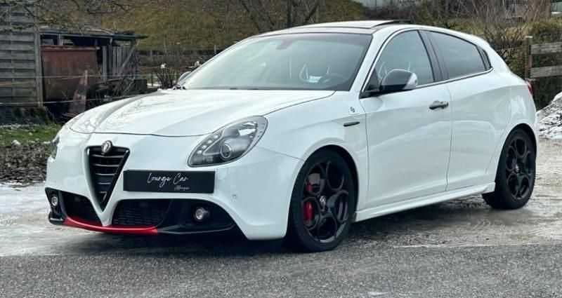 Occasion Alfa Romeo Giulietta Quadrifoglio Verde 241 ch (177 kW) 2015 Blanc Berline
