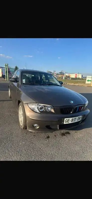 Image 2/4