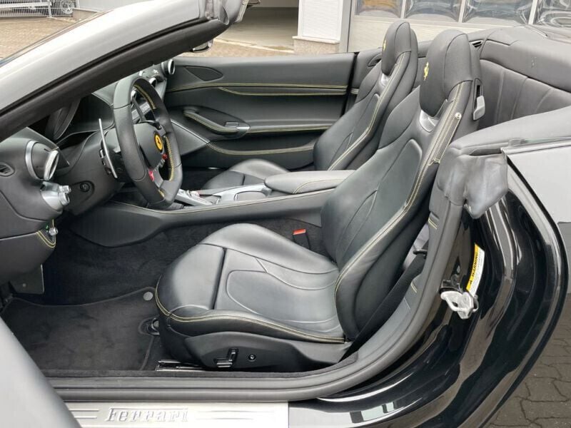 Occasion Ferrari Portofino 600 ch (441 kW) 2018 Noir Cabriolet