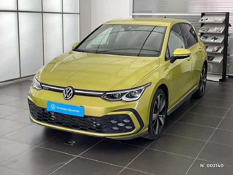 Jaune Utilisé 2021 VW Golf VIII | 26 990 € (Prix juste) - Image 1/4