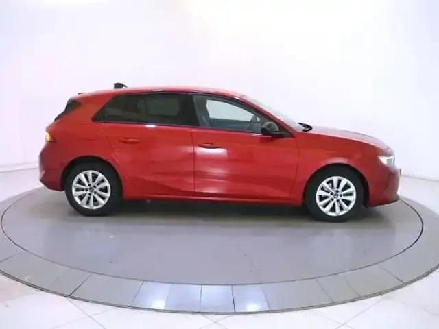 Occasion Opel Astra Edition 110 ch (80 kW) 2022 Rouge Berline