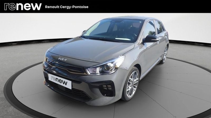 Gris Utilisé 2023 Kia Rio GT-Line Berline | 16 480 € (Prix juste) - Image 1/4