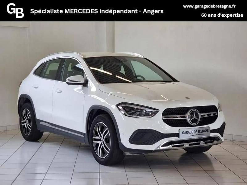 Blanc Utilisé 2021 Mercedes GLA200 Progressive SUV | 34 900 € (Prix assez cher) - Image 1/4