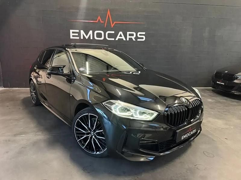 Noir Utilisé 2024 BMW 118 M Sport Citadine | 27 990 € (Bon prix) - Image 1/4