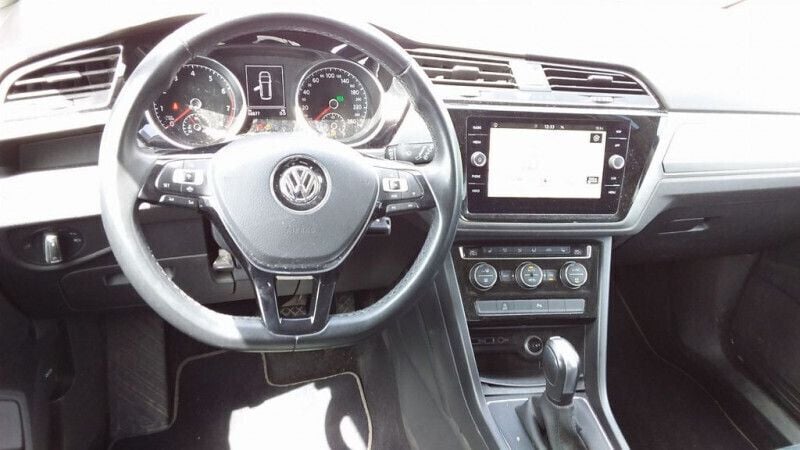 Image 2/4