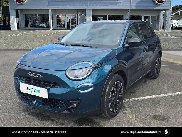 Bleu Utilisé 2025 Fiat 600 La Prima | 29 990 € - Image 1/4