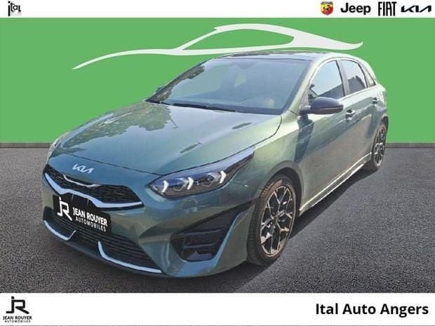 Vert Utilisé 2024 Kia Ceed GT GT-Line | 27 490 € (Prix juste) - Image 1/4