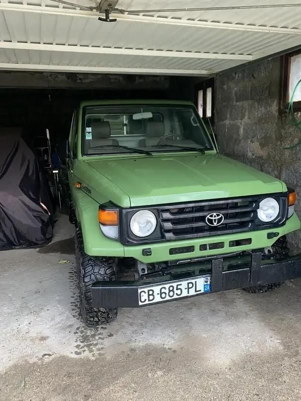 Occasion 2002 Toyota Land Cruiser SUV | 42 000 € - Image 1/4