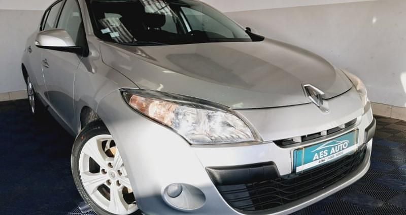 Occasion 2011 Renault Mégane Dynamique Berline | 5 990 € (Prix juste) - Image 1/4