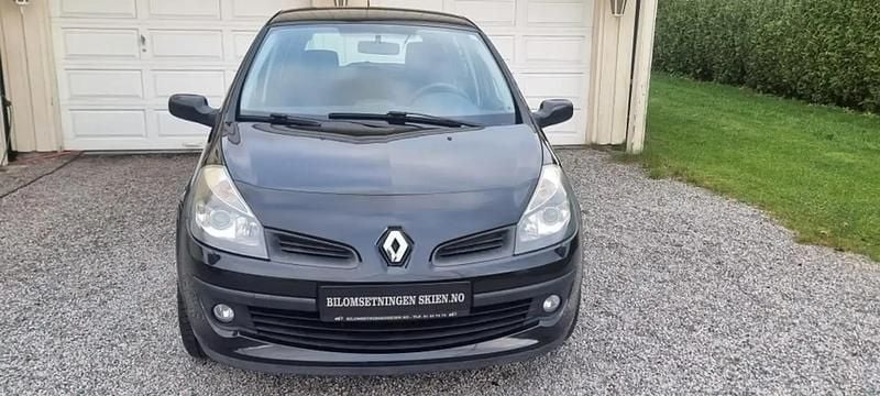 Occasion 2006 Renault Clio II Initiale Berline | 2 100 € (Super prix) - Image 1/4