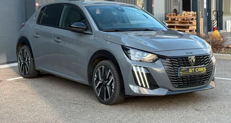 Gris Occasion 2024 Peugeot e-208 GT Citadine | 23 990 € (Prix juste) - Image 1/4