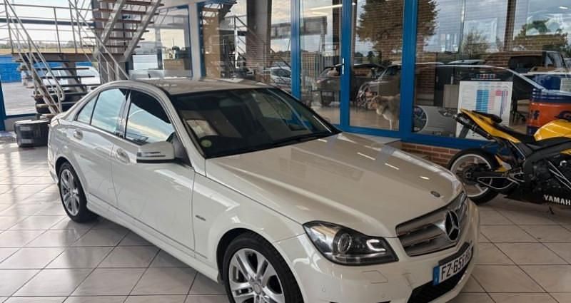Blanc Utilisé 2012 Mercedes C220 Avantgarde Berline | 13 290 € (Prix juste) - Image 1/4