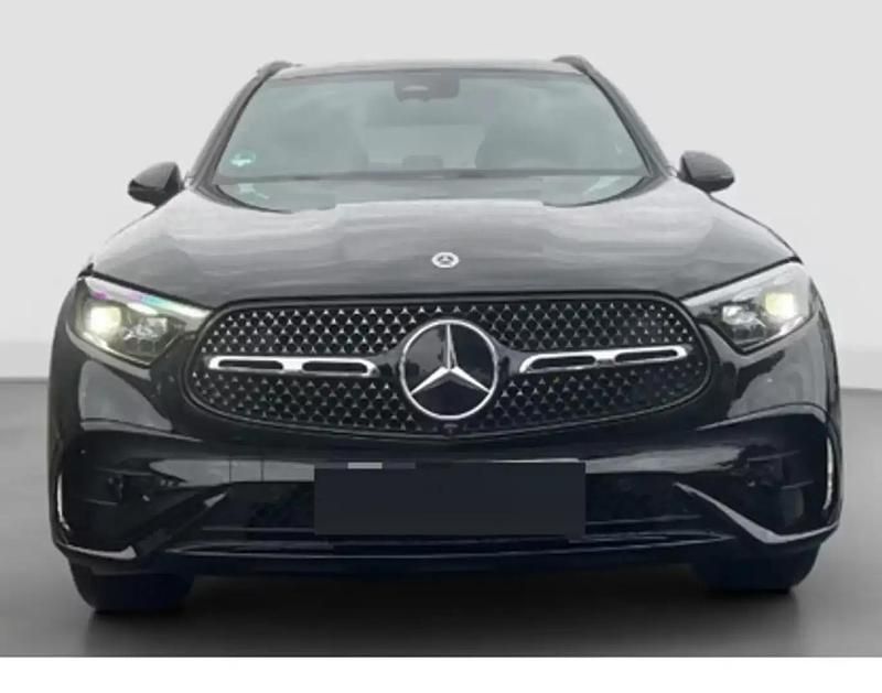 Noir Utilisé 2025 Mercedes GLC200 SUV | 47 037 € - Image 1/4