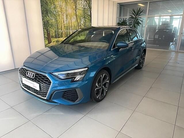 Peintures individuelles, audi exclusive Utilisé 2024 Audi A3 Sportback e-tron S-Line Citadine | 35 490 € (Prix juste) - Image 1/4