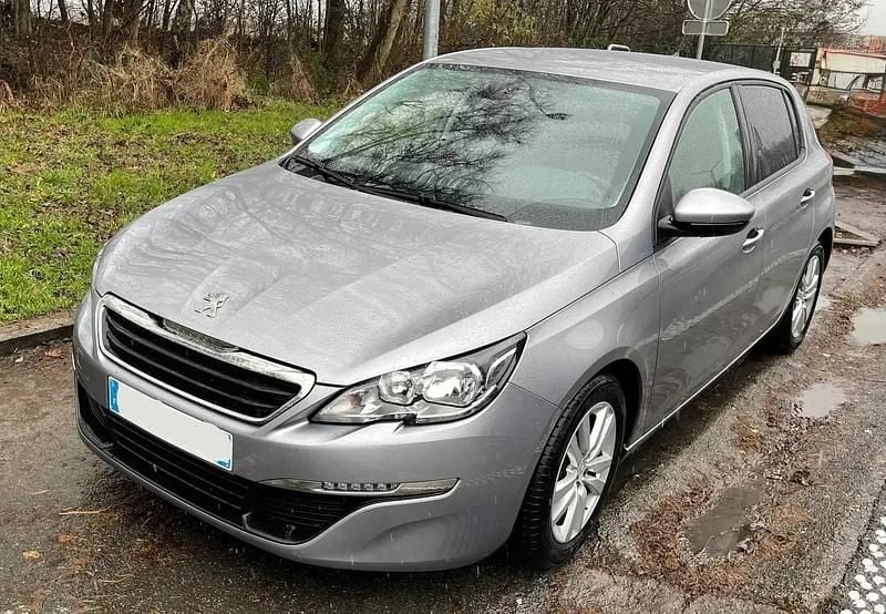 Gris Utilisé 2017 Peugeot 308 S Berline | 8 500 € (Bon prix) - Image 1/4
