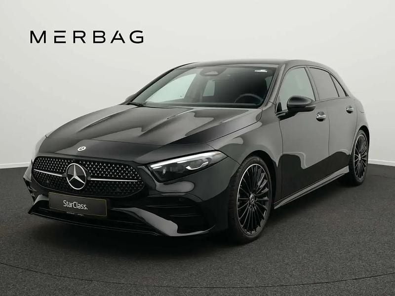 Noir Occasion 2025 Mercedes A200 AMG line Berline | 36 990 € (Prix juste) - Image 1/4