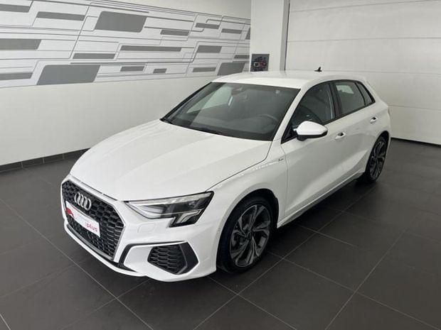 Blanc ibis Utilisé 2022 Audi A3 S-Line | 29 990 € (Prix juste) - Image 1/4