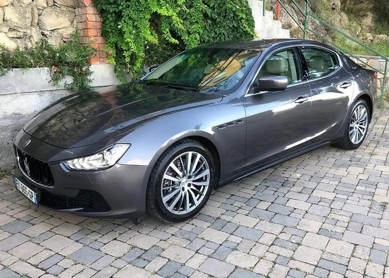 Occasion Maserati Ghibli 275 ch (202 kW) 2014 Gris Coupé