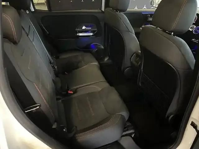 Occasion Mercedes GLB200 2025 Polar white SUV