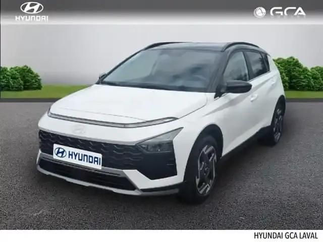 Atlas white métal/toit+rétros black Occasion 2025 Hyundai Bayon SUV | 24 490 € (Prix cher) - Image 1/4