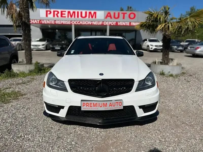 Blanc Utilisé 2012 Mercedes C63 AMG AMG Berline | 59 990 € - Image 1/4