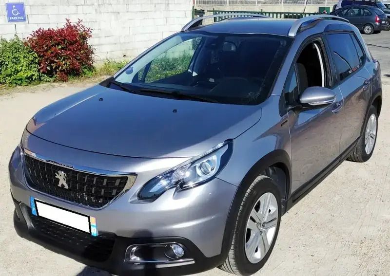 Argent Utilisé 2019 Peugeot 2008 S SUV | 10 490 € (Bon prix) - Image 1/4