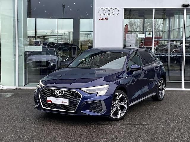 Occasion Audi A3 Sportback e-tron S-Line 150 ch (110 kW) 2023 Bleu navarre métallisé Citadine