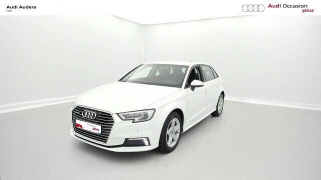 Blanc ibis Utilisé 2020 Audi A3 Sportback e-tron Berline | 22 990 € (Super prix) - Image 1/4