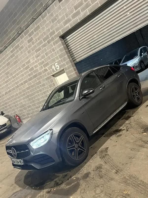 Occasion 2020 Mercedes GLC300 AMG line Coupé | 24 990 € - Image 1/4