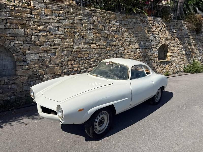 Blanc Utilisé 1963 Alfa Romeo Giulia Sprint Speciale Edizione Speciale Coupé | 18 000 € - Image 1/4