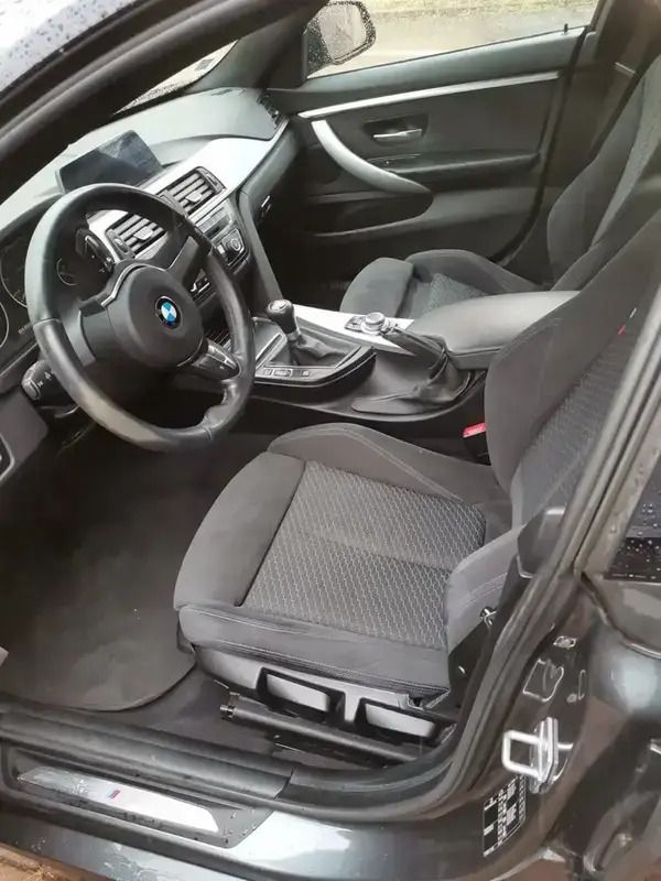 Image 2/4