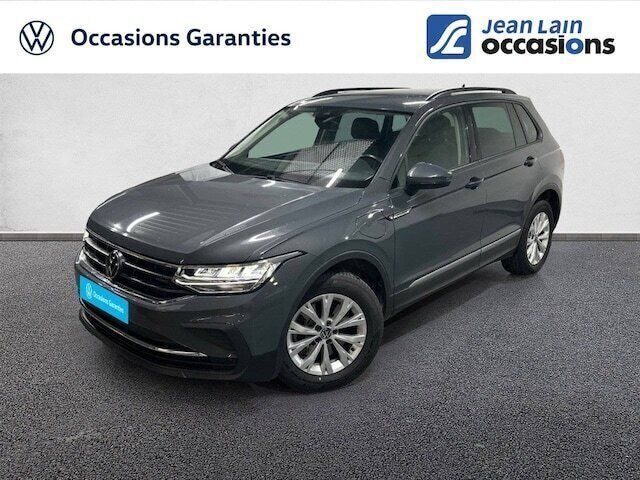 Gris Utilisé 2023 VW Tiguan Life SUV | 30 390 € (Super prix) - Image 1/4