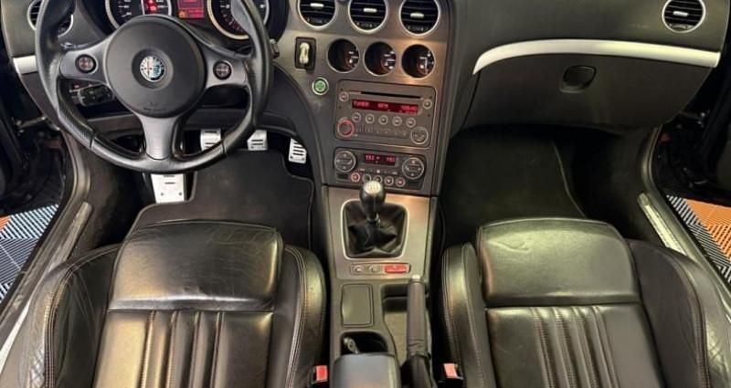 Image 3/4