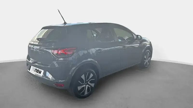 Image 2/4