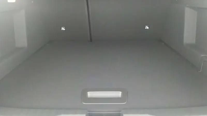 Image 4/4