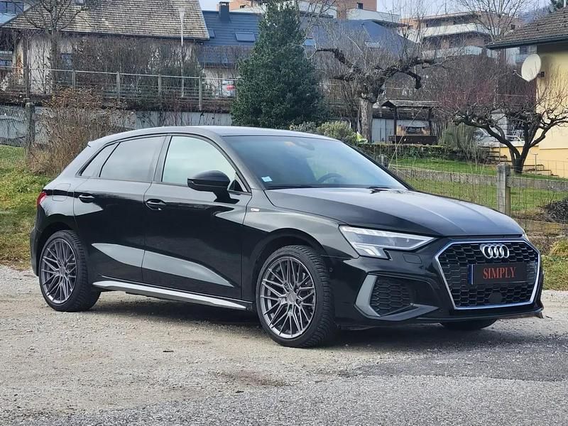 Noir Occasion 2021 Audi A3 Sportback e-tron Citadine | 28 990 € (Prix assez cher) - Image 1/4