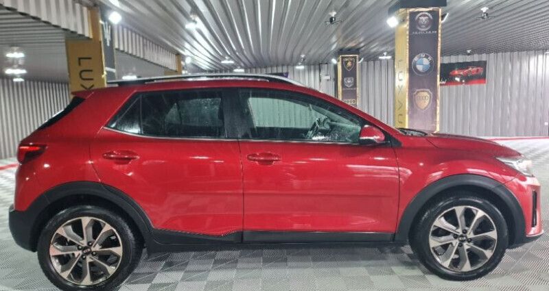 Utilisé 2019 Kia Stonic Premium SUV | 12 990 € (Prix juste) - Image 1/4