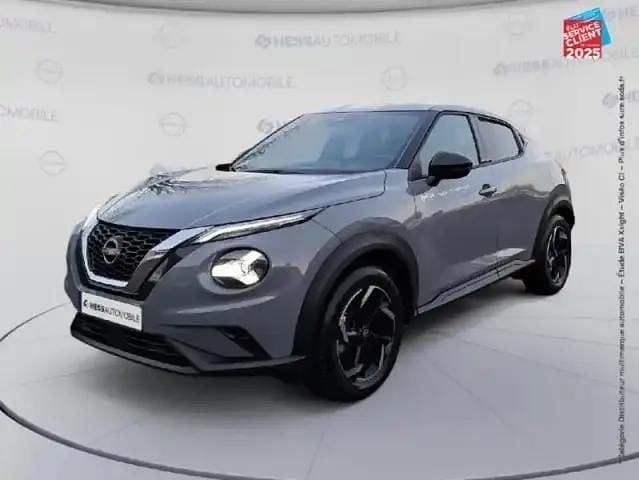 Gris argile spéciale Occasion 2024 Nissan Juke N-Connecta SUV | 21 999 € (Prix juste) - Image 1/4