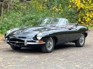 Occasion Jaguar E-Type 265 ch (194 kW) 1968 Noir Cabriolet