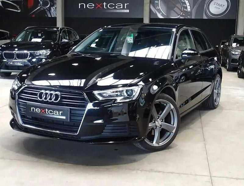 Noir Utilisé 2020 Audi A3 Berline | 17 490 € (Super prix) - Image 1/4