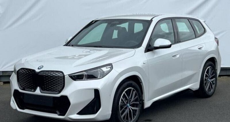 Nouvelle 2024 BMW iX1 M Sport SUV | 59 310 € (Prix cher) - Image 1/4