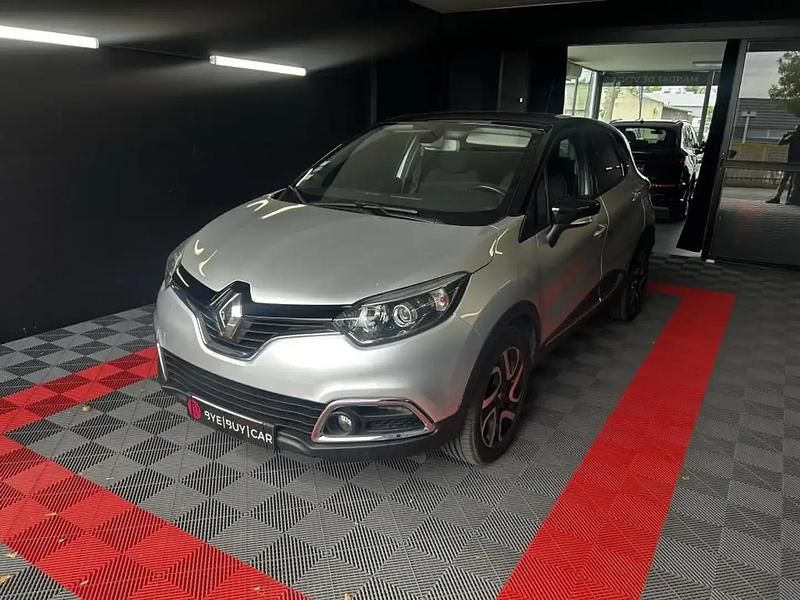 Gris Utilisé 2016 Renault Captur SUV | 9 990 € (Prix juste) - Image 1/4